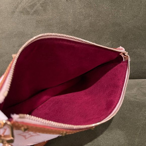 MINT CONDITION Vintage Louis Vutton Murakami Rainbow Pochette Bag - Picture 5 of 6